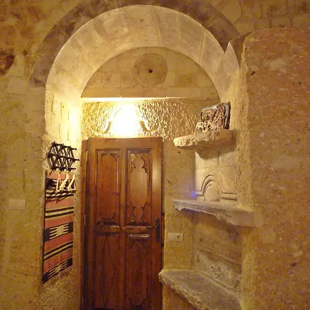 Hotel Cave - Special Category 3*