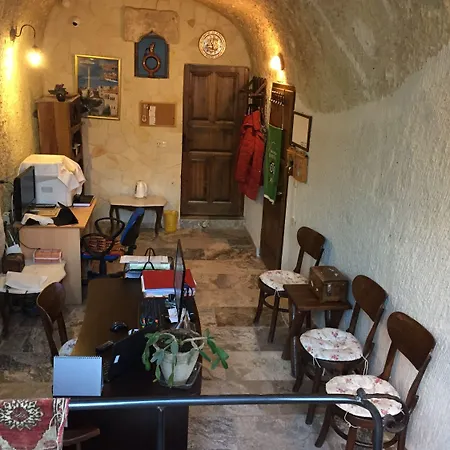 Hotel Cave - Special Category 3*